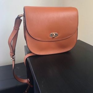 Lo & Sons Claremont Camera Purse